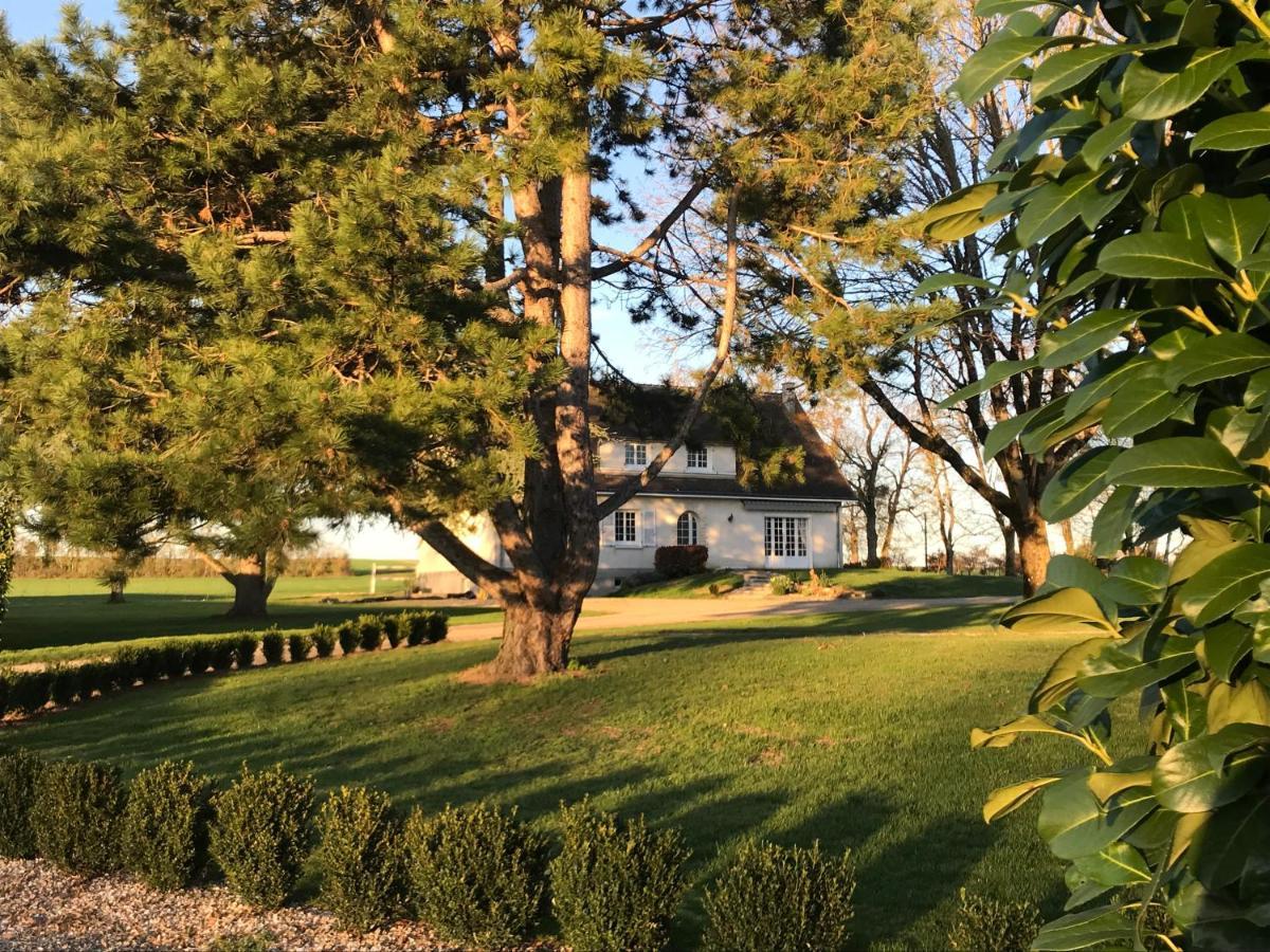 サン・モール La Ferme D'Aigurolles Bed & Breakfast エクステリア 写真